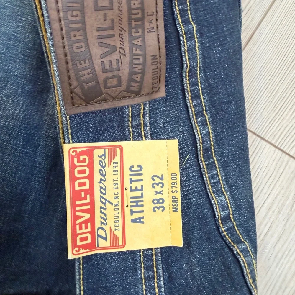 Devil-Dog Dungarees Mens Athletic Fit Tapered Leg Jeans Blue 38x32 NWT DD5001